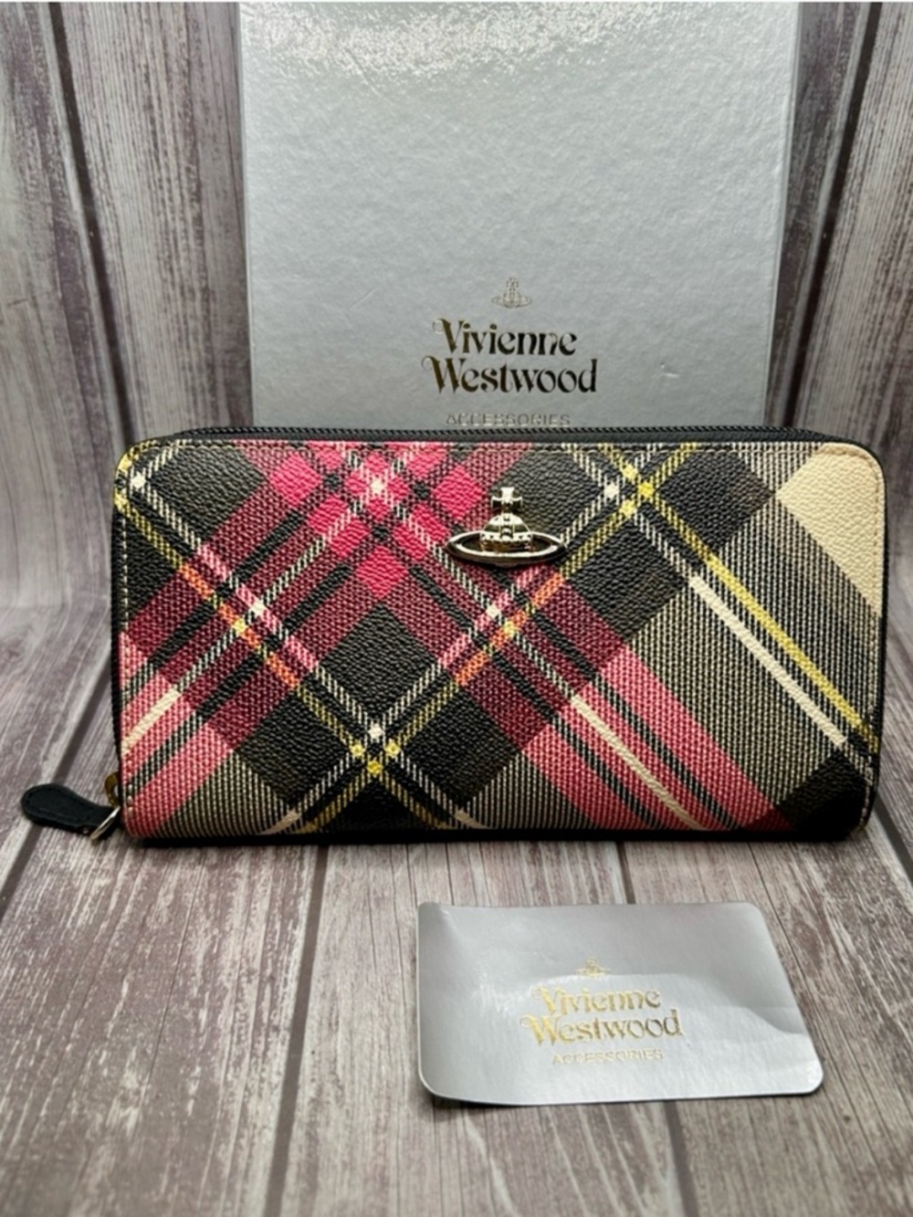 NIB VIVIENNE WESTWOOD Derby Round Zipper Long Wallet New Exhibition Tartan Plaid